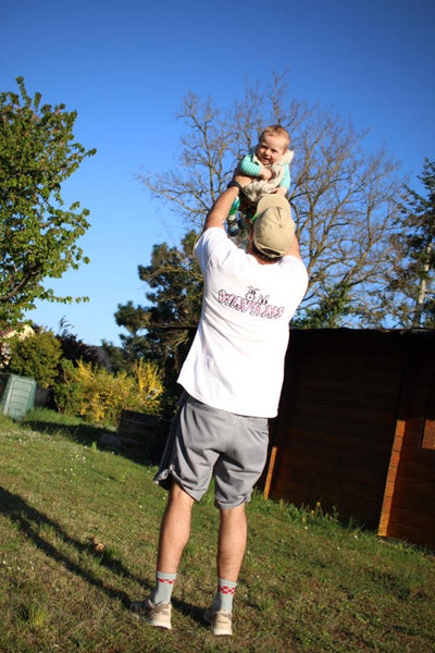 Wavy Dads Pocketmoneytee (Young Artist Series)